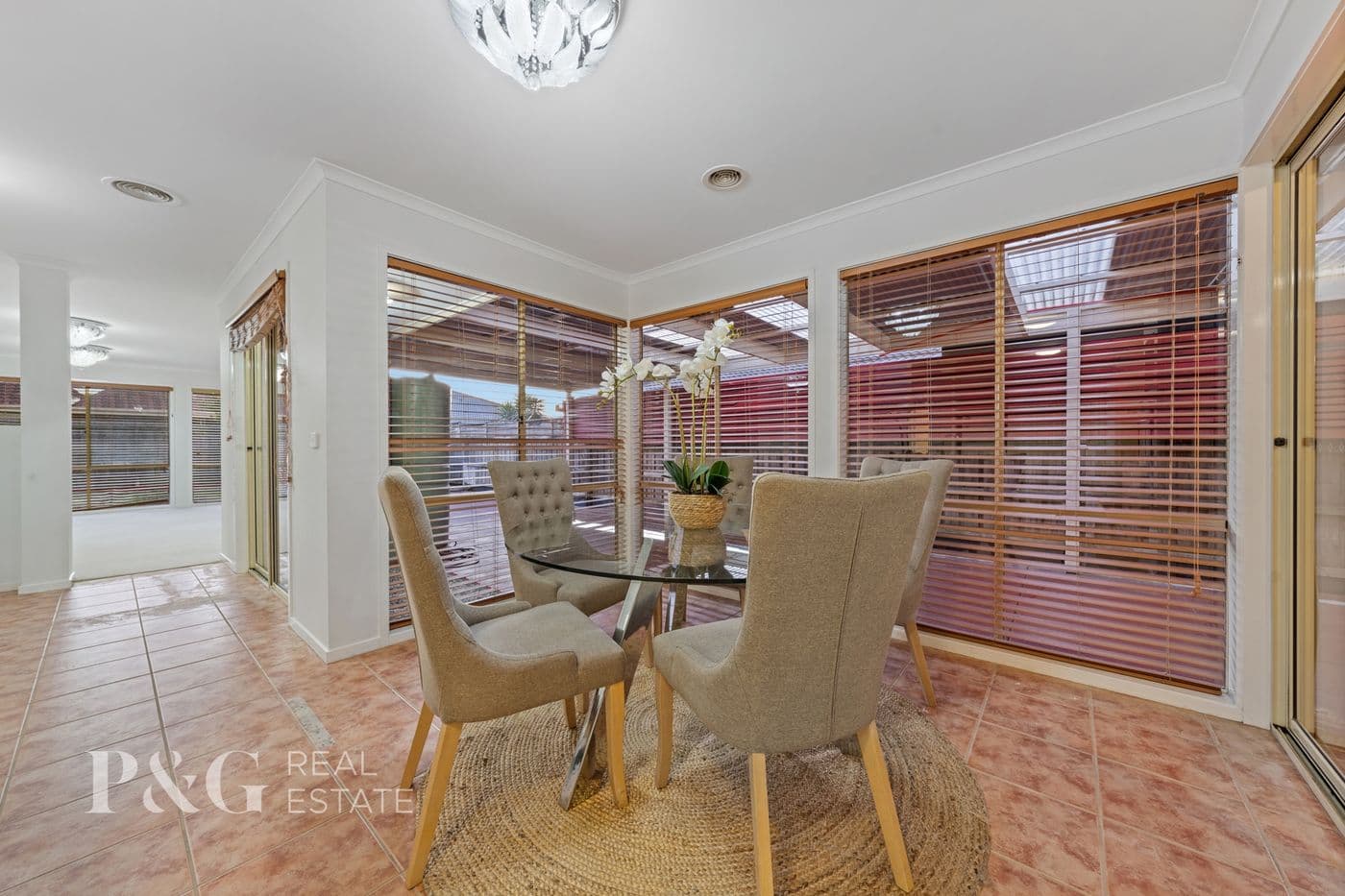 142 The Promenade, Narre Warren South - Thumbnail 5