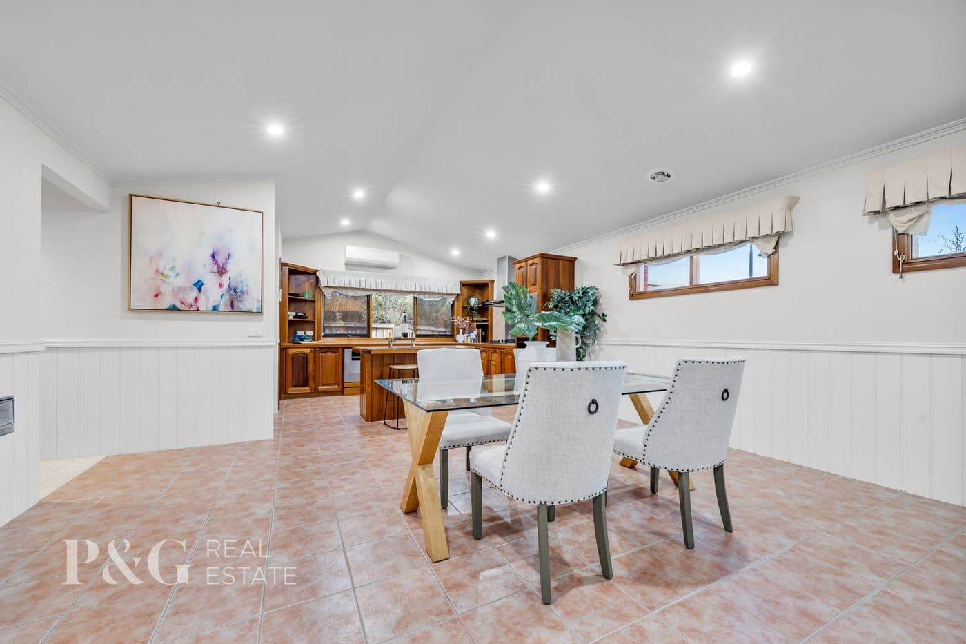 18 The Springs Close, Narre Warren South - Thumbnail 4