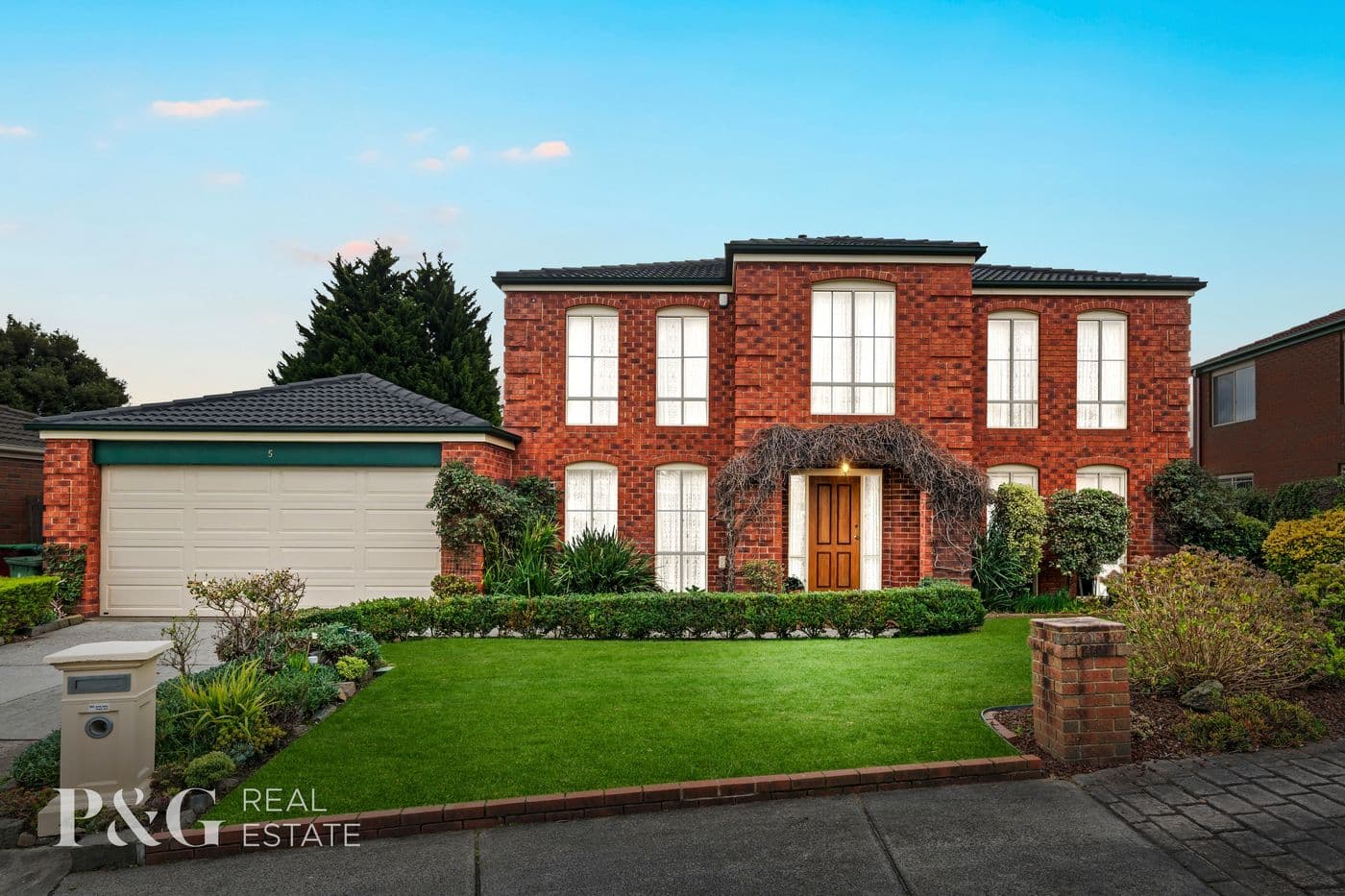 5 Kirra Close, Narre Warren South - Image 1