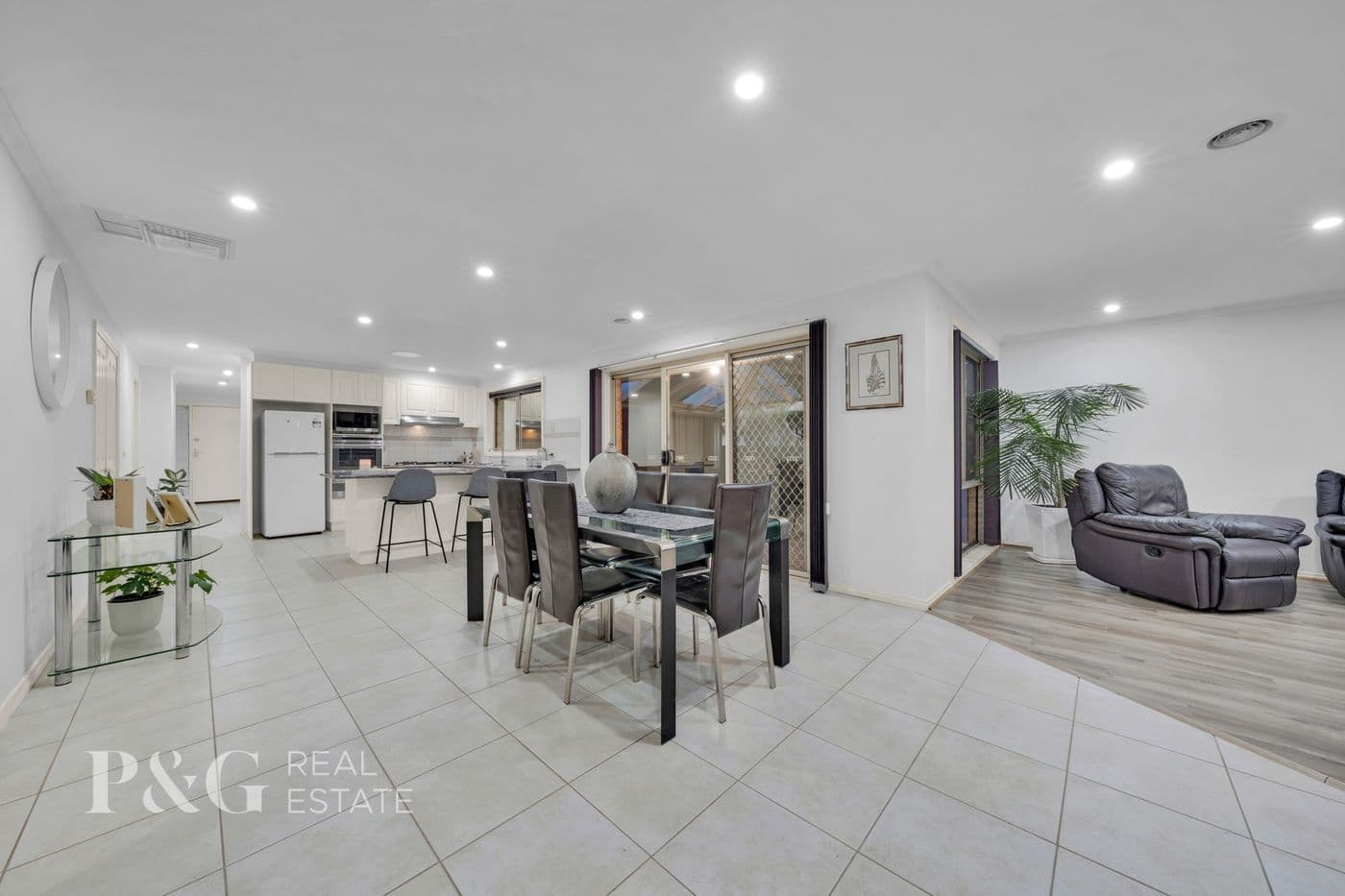 30 Grenfell Rise, Narre Warren South - Thumbnail 4