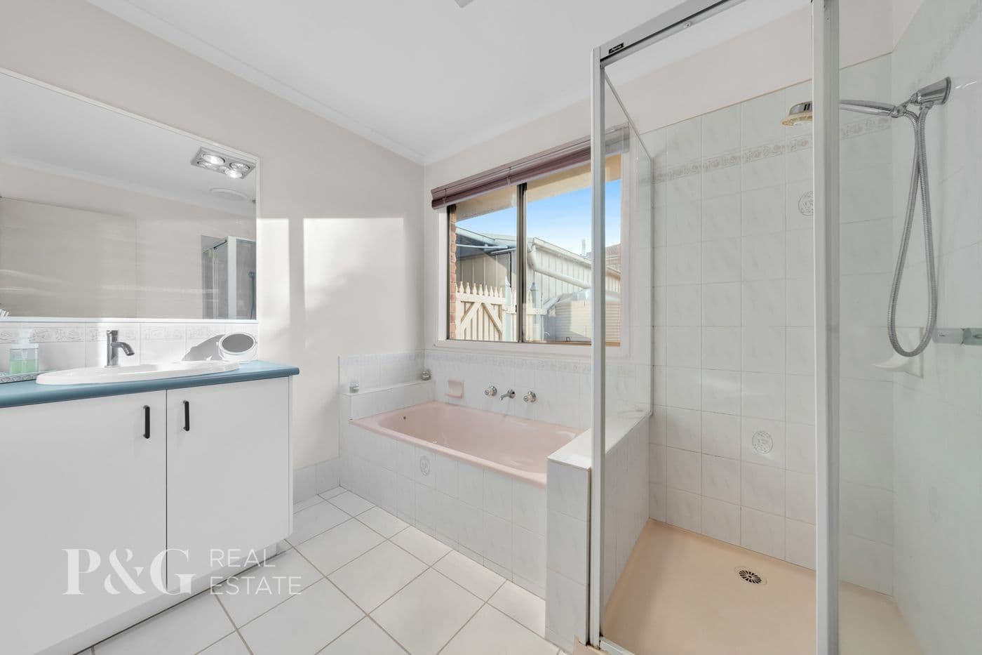 12 England Walk, Narre Warren South - Thumbnail 7