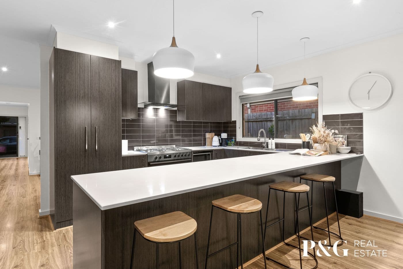 6 Cadillac Street, Cranbourne East - Thumbnail 2
