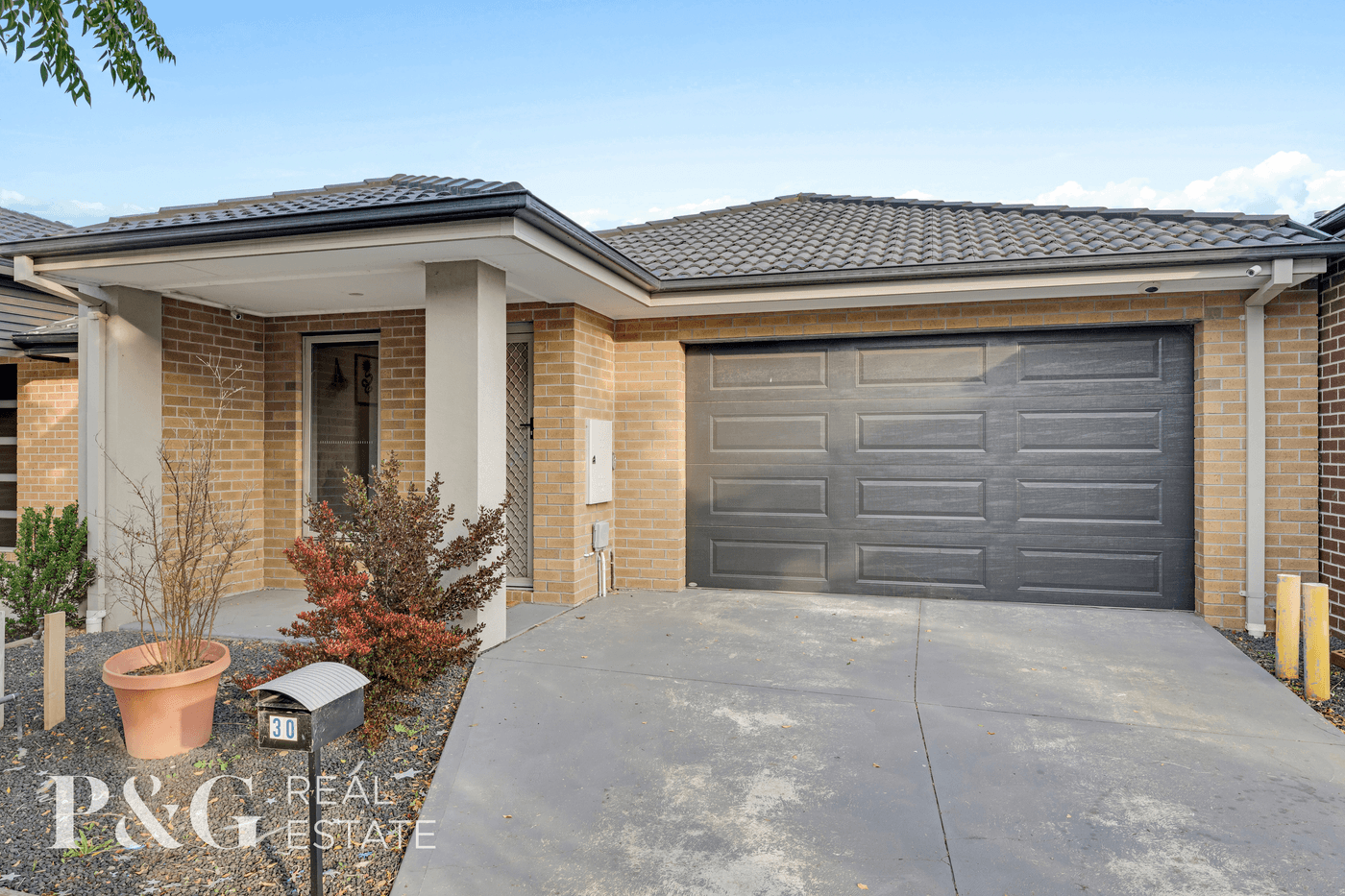 30 Aquatic Drive, Cranbourne West - Image 1