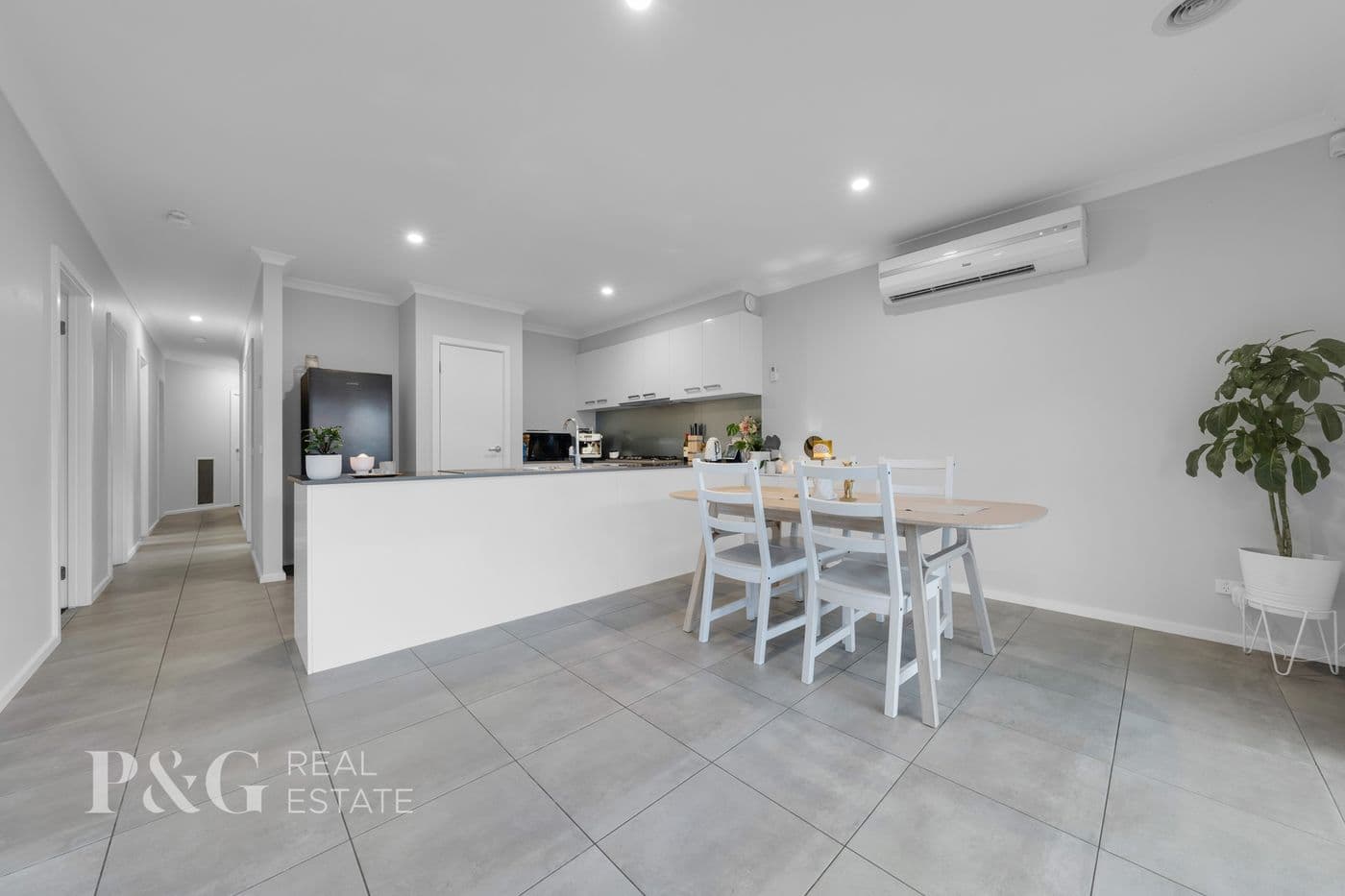 30 Aquatic Drive, Cranbourne West - Thumbnail 3