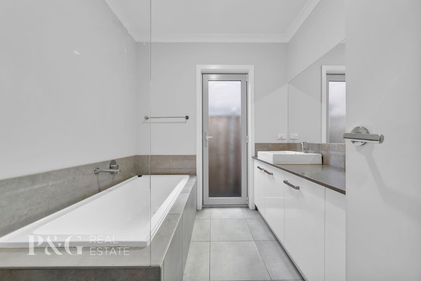 30 Aquatic Drive, Cranbourne West - Thumbnail 7