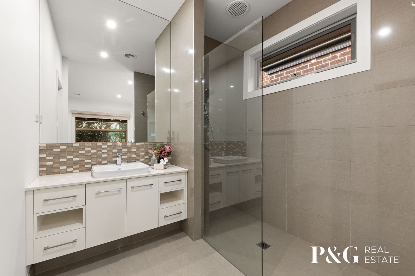 39 Olympus Crescent, Cranbourne West - Thumbnail 8