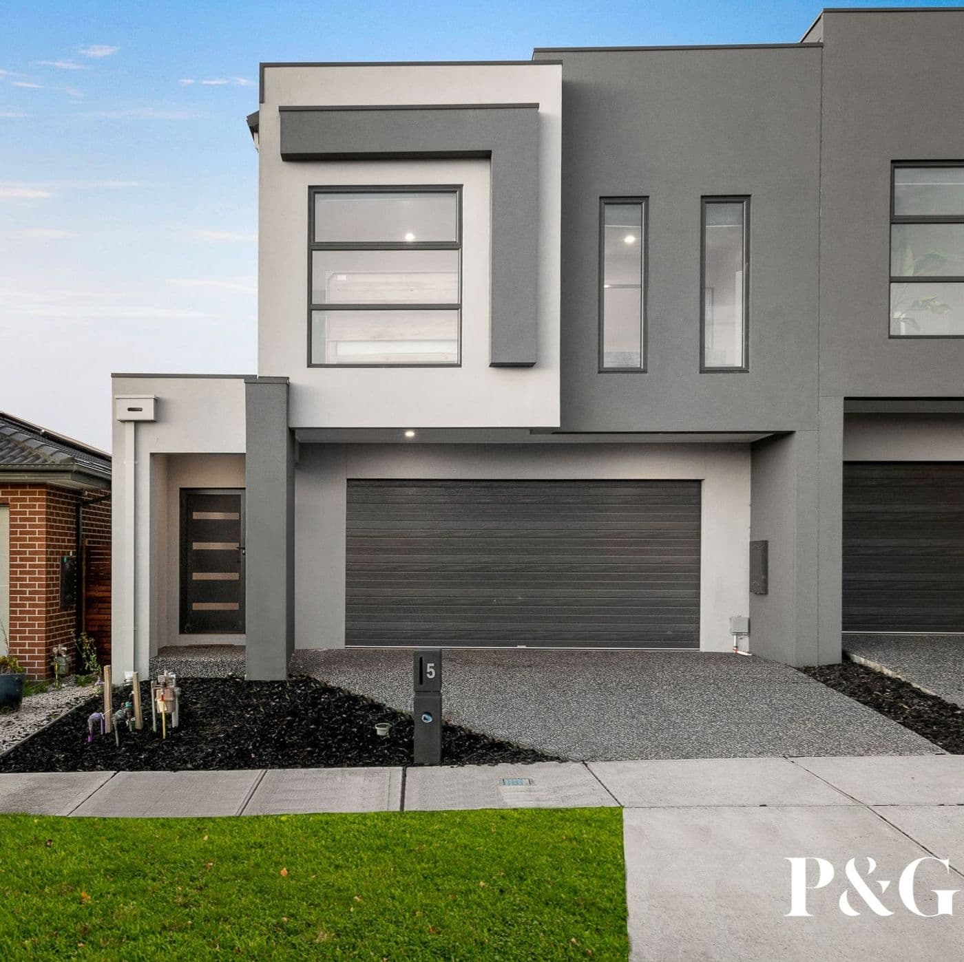 5 Walhallow Drive, Clyde North - Image 1