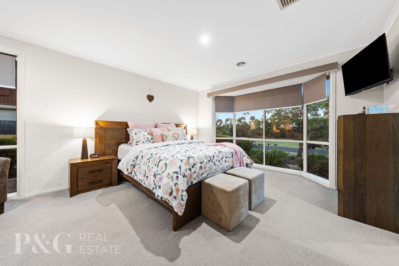 8 Lochard Terrace, Narre Warren South - Thumbnail 4