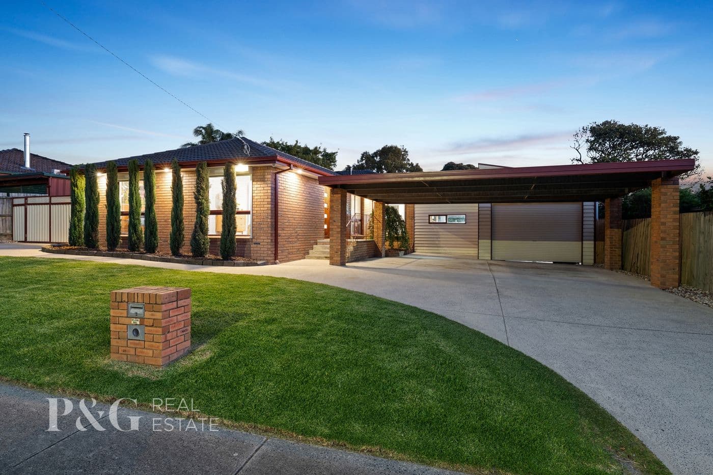 22 Kerrison Drive, Hampton Park - Image 1