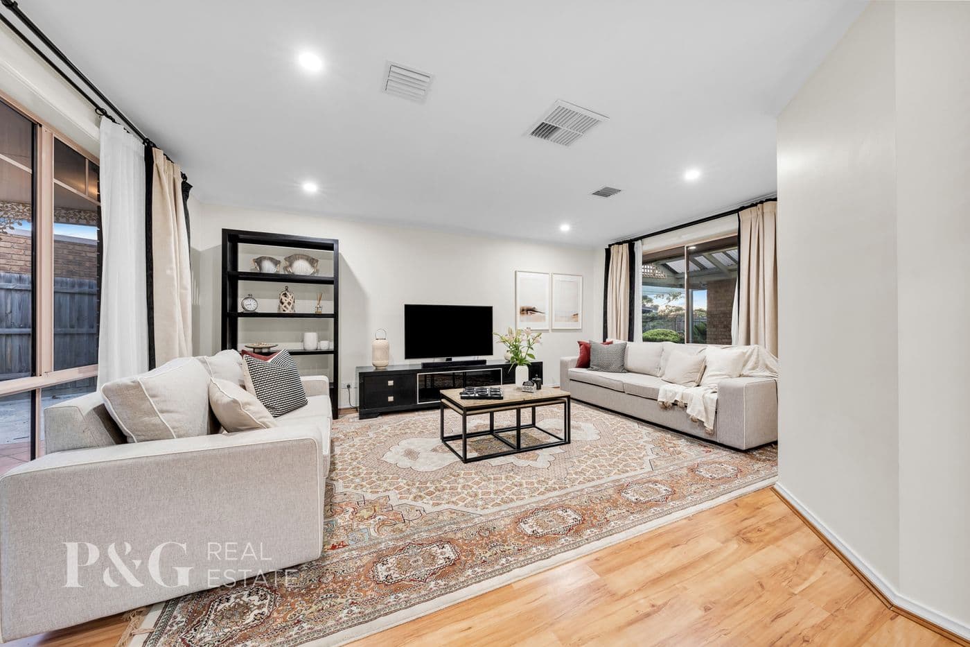 2 Ruffles Close, Narre Warren South - Image 1