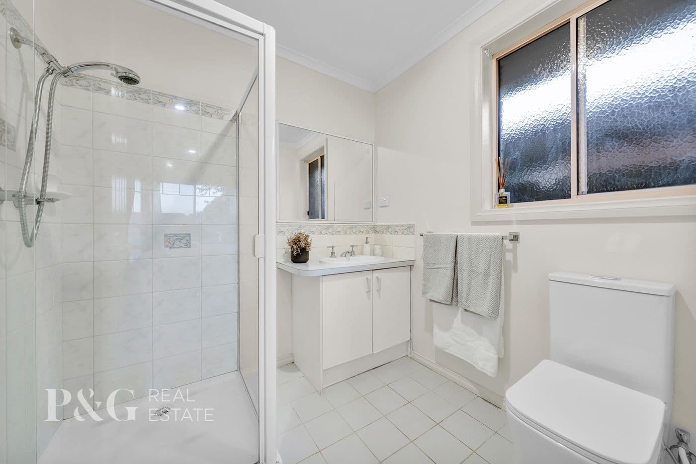 2 Ruffles Close, Narre Warren South - Thumbnail 3