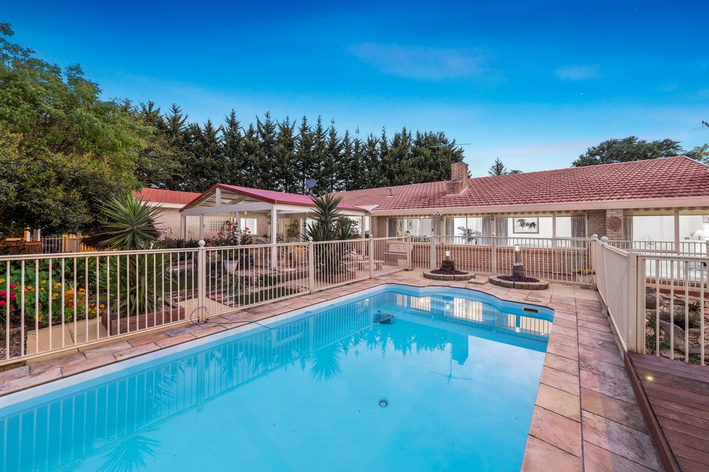 42-44 Warren Park Place, Narre Warren South - Thumbnail 3