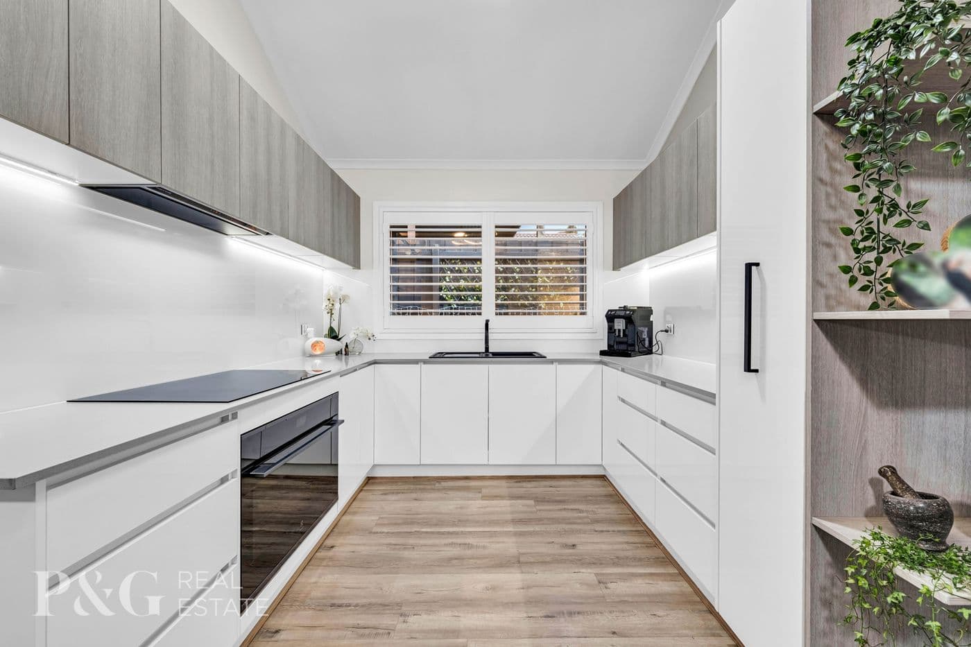 12 Bowman Close, Narre Warren South - Thumbnail 2
