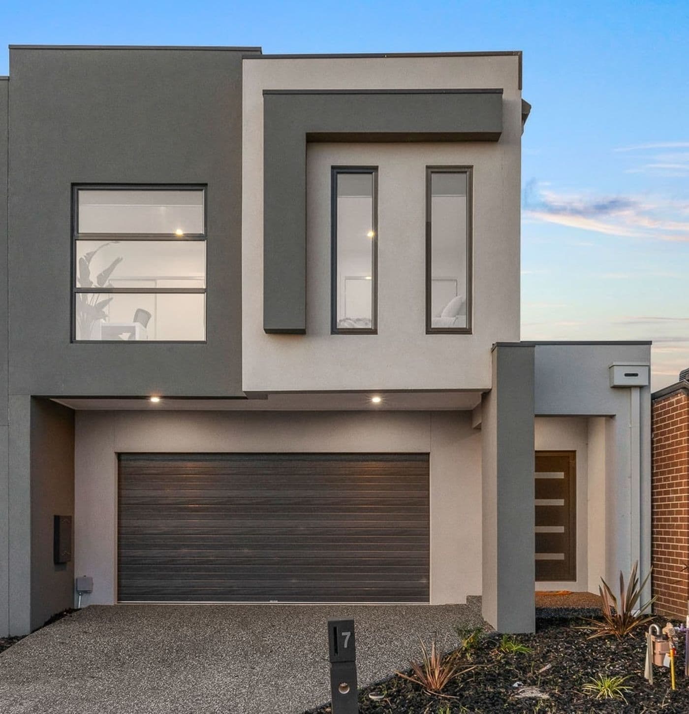 7 Walhallow Drive, Clyde North - Image 1