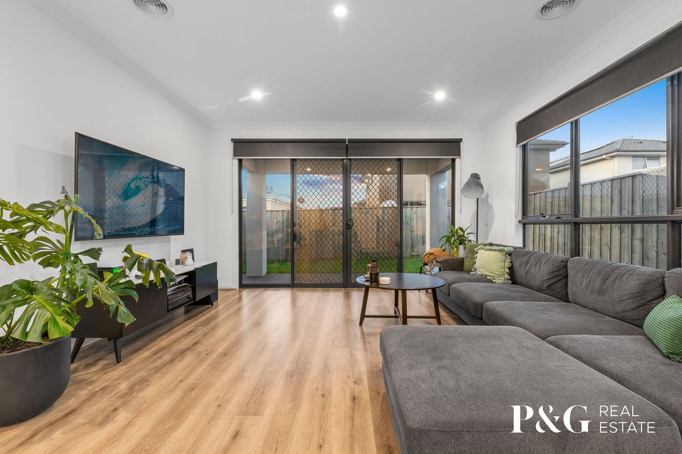 7 Walhallow Drive, Clyde North - Thumbnail 5