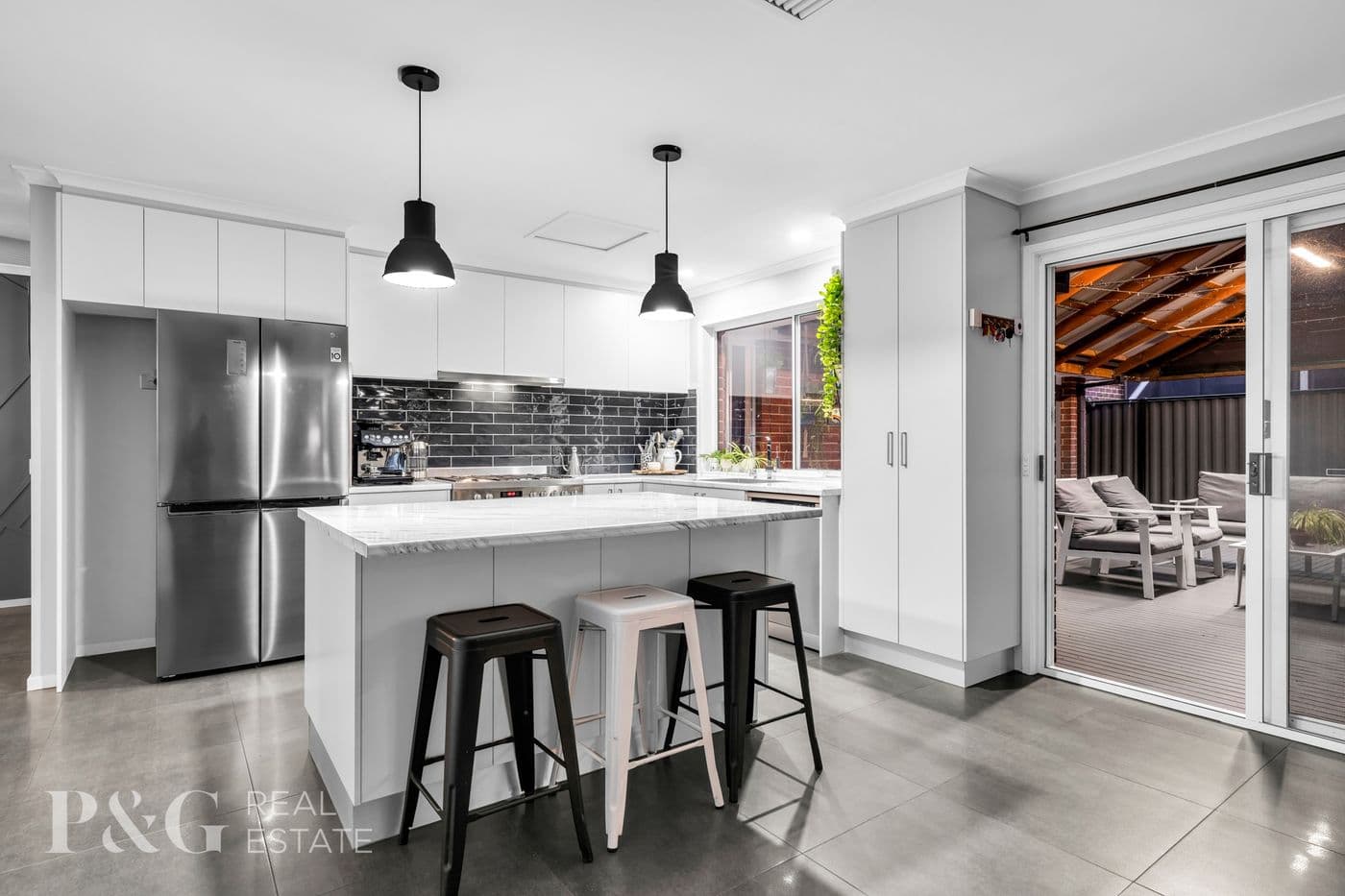 10 Berkshire Place, Narre Warren South - Thumbnail 2
