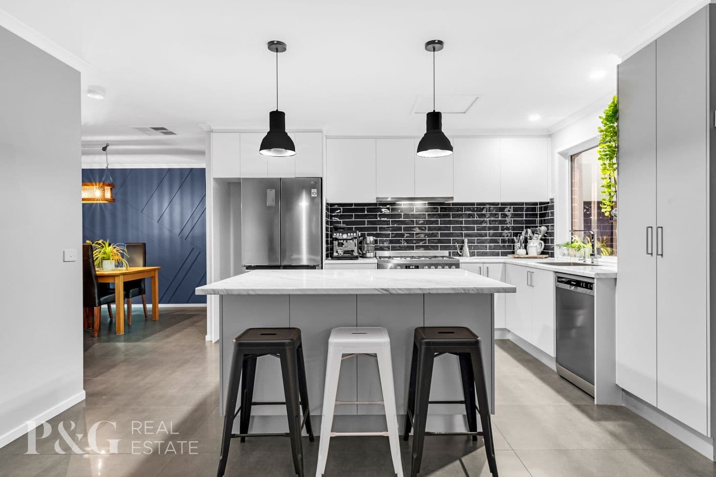 10 Berkshire Place, Narre Warren South - Thumbnail 3