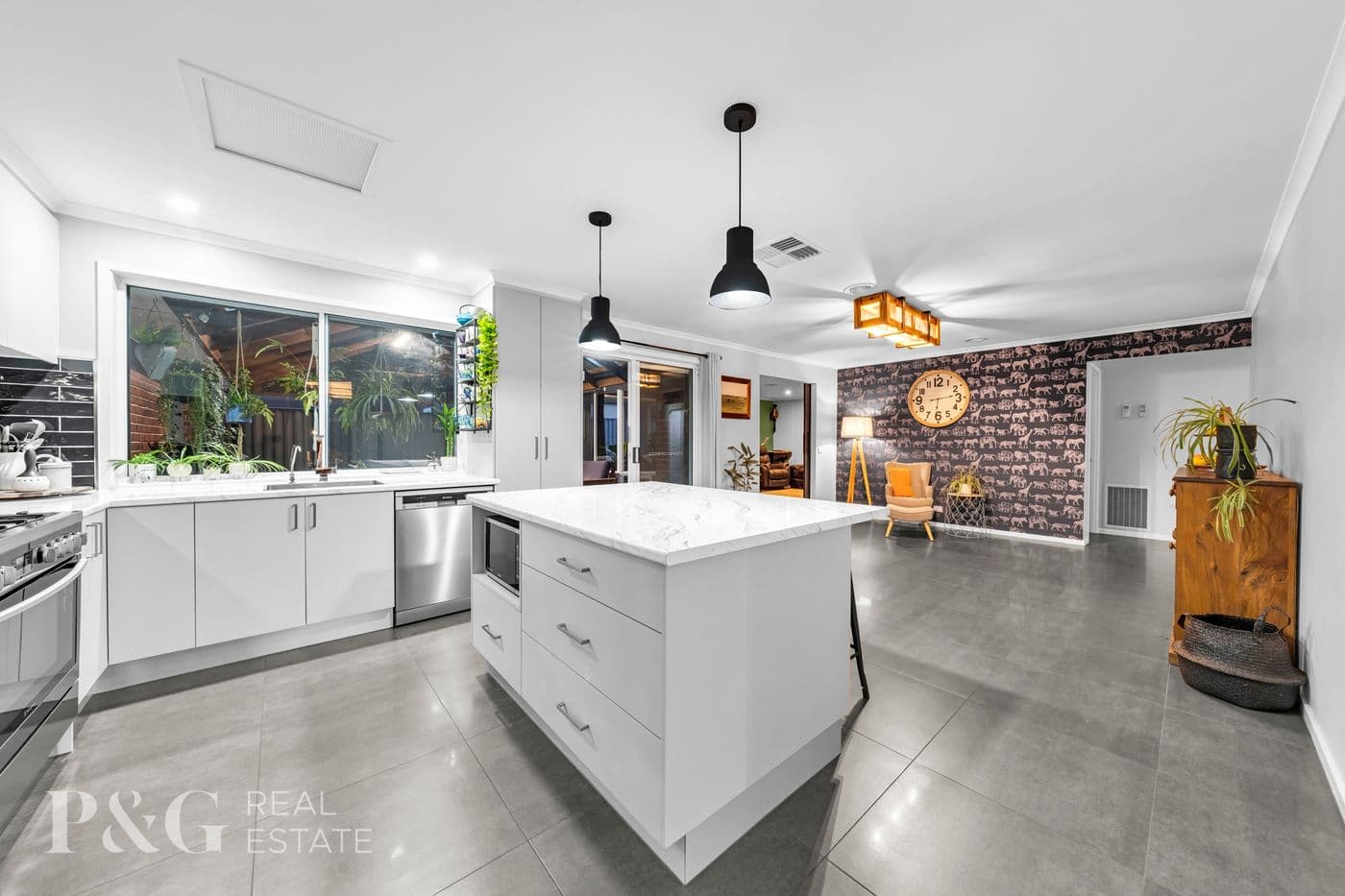 10 Berkshire Place, Narre Warren South - Thumbnail 4