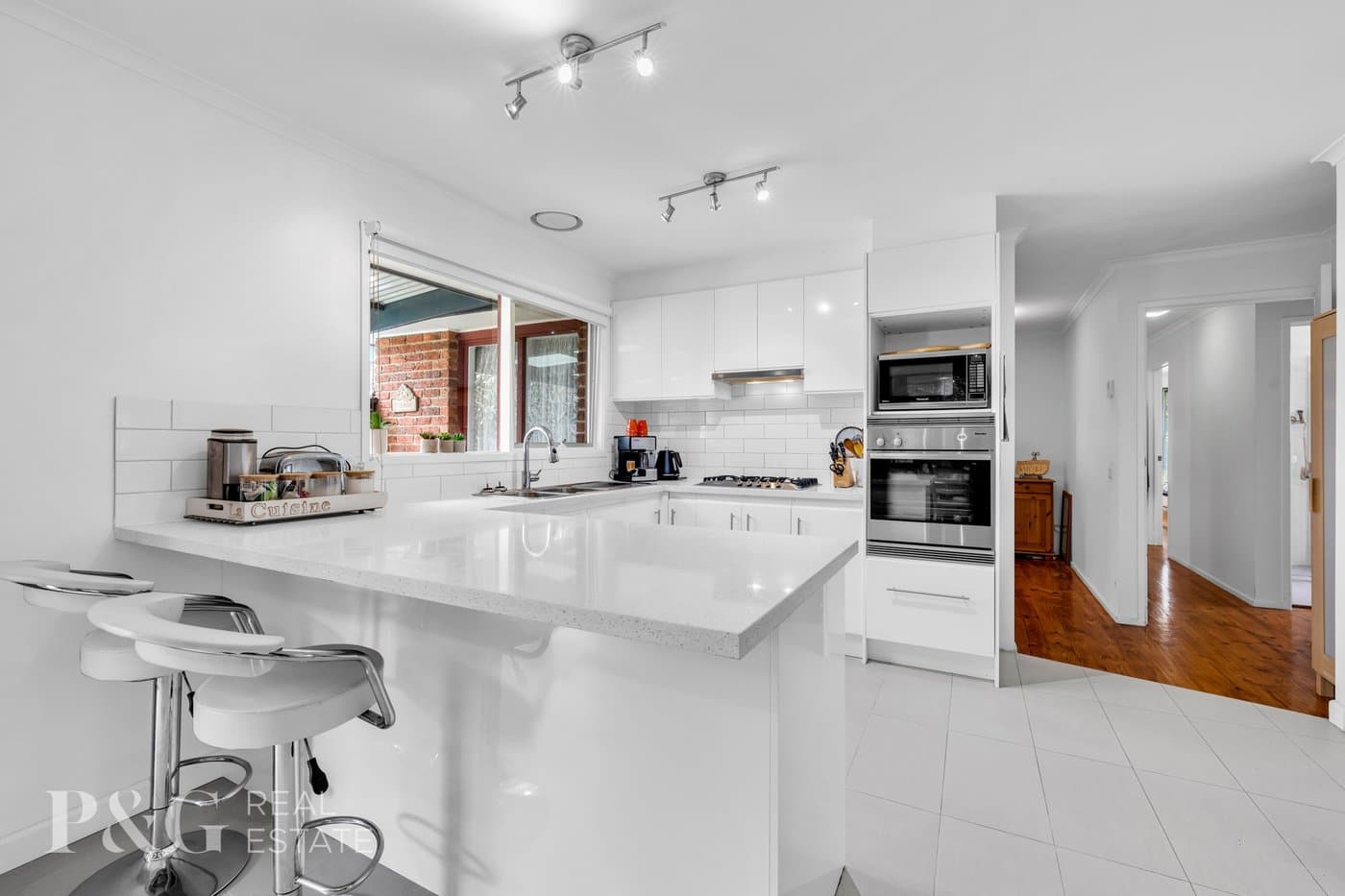 14 Denise Court, Narre Warren - Thumbnail 2