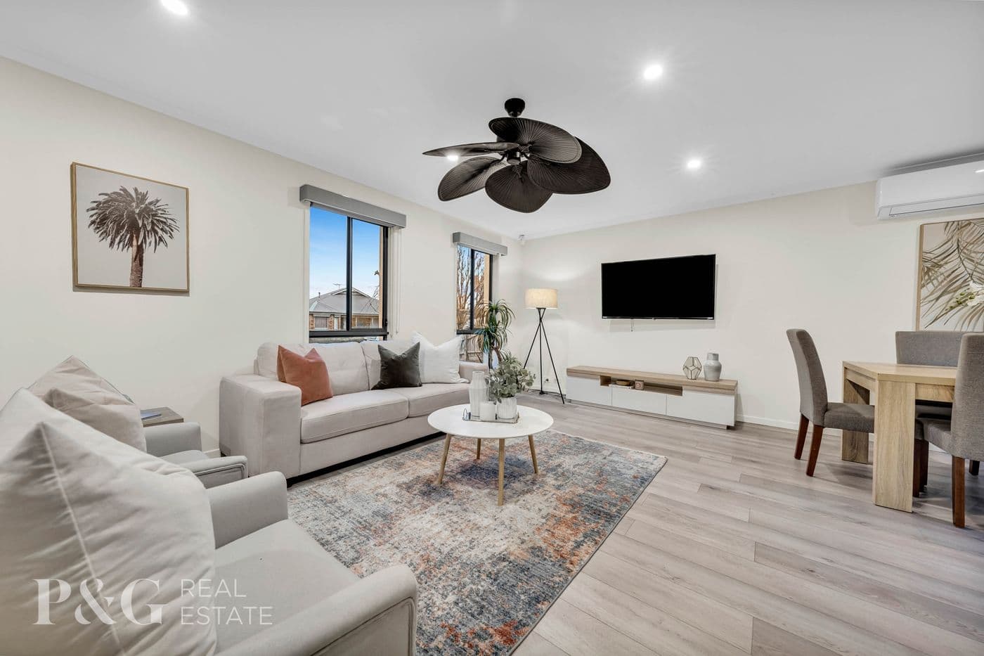 22 Taggerty Crescent, Narre Warren South - Thumbnail 2