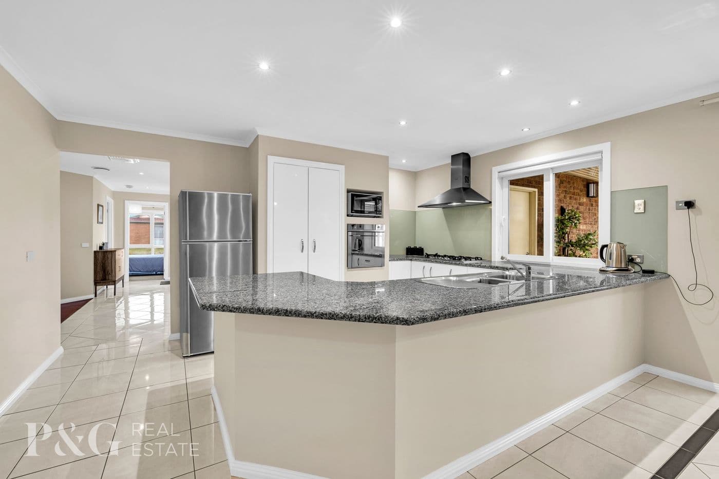 11 Oregon Court, Narre Warren South - Thumbnail 4