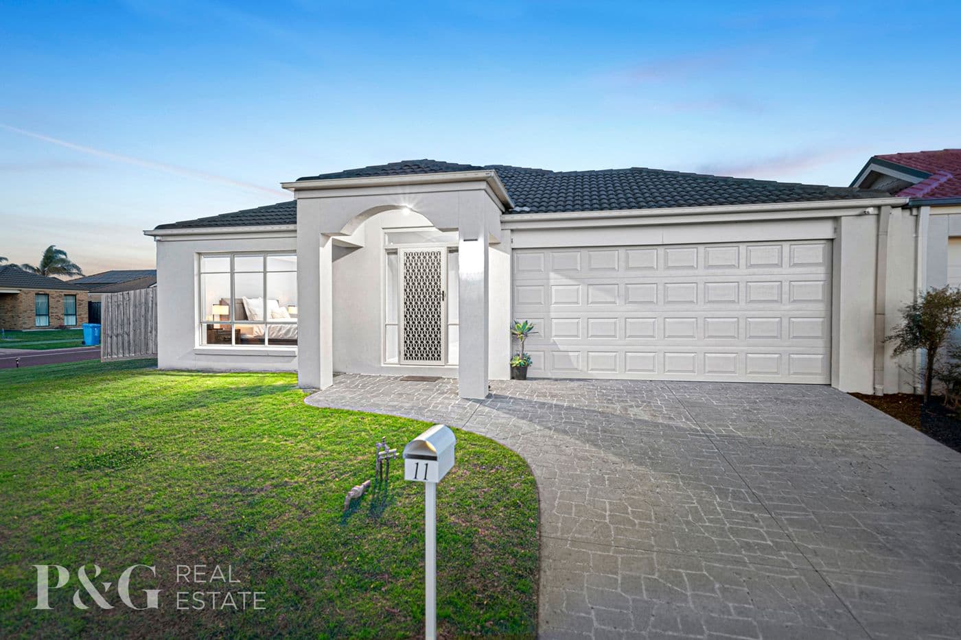 11 Hadley Circuit, Narre Warren South - Thumbnail 2