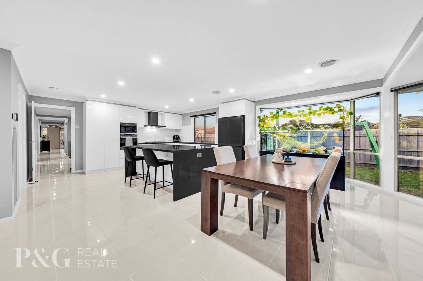 11 Hadley Circuit, Narre Warren South - Thumbnail 6
