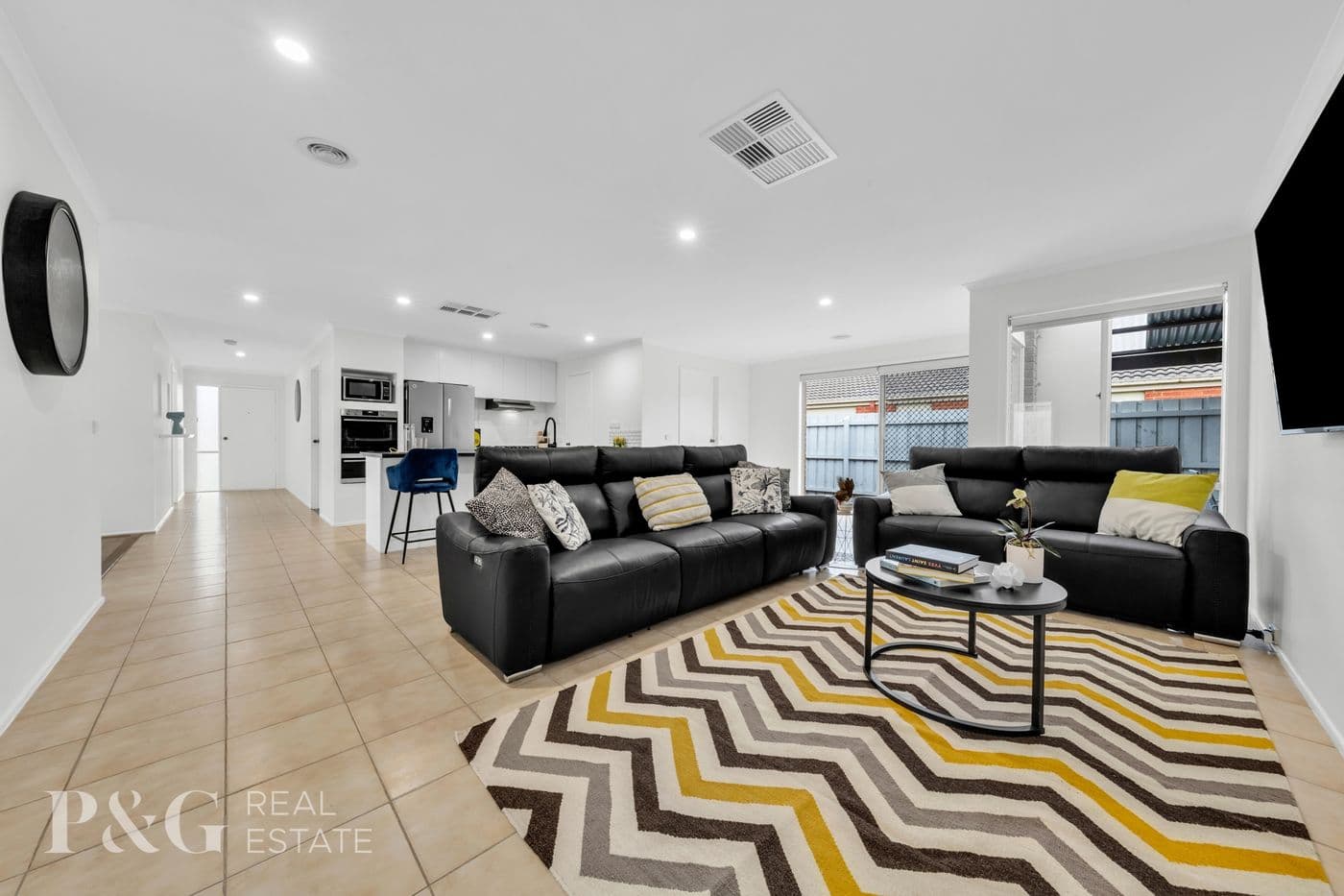 24 McCartney Drive, Narre Warren South - Thumbnail 7