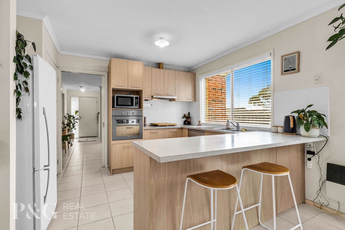 38 Raffindale Crescent, Cranbourne West - Thumbnail 2