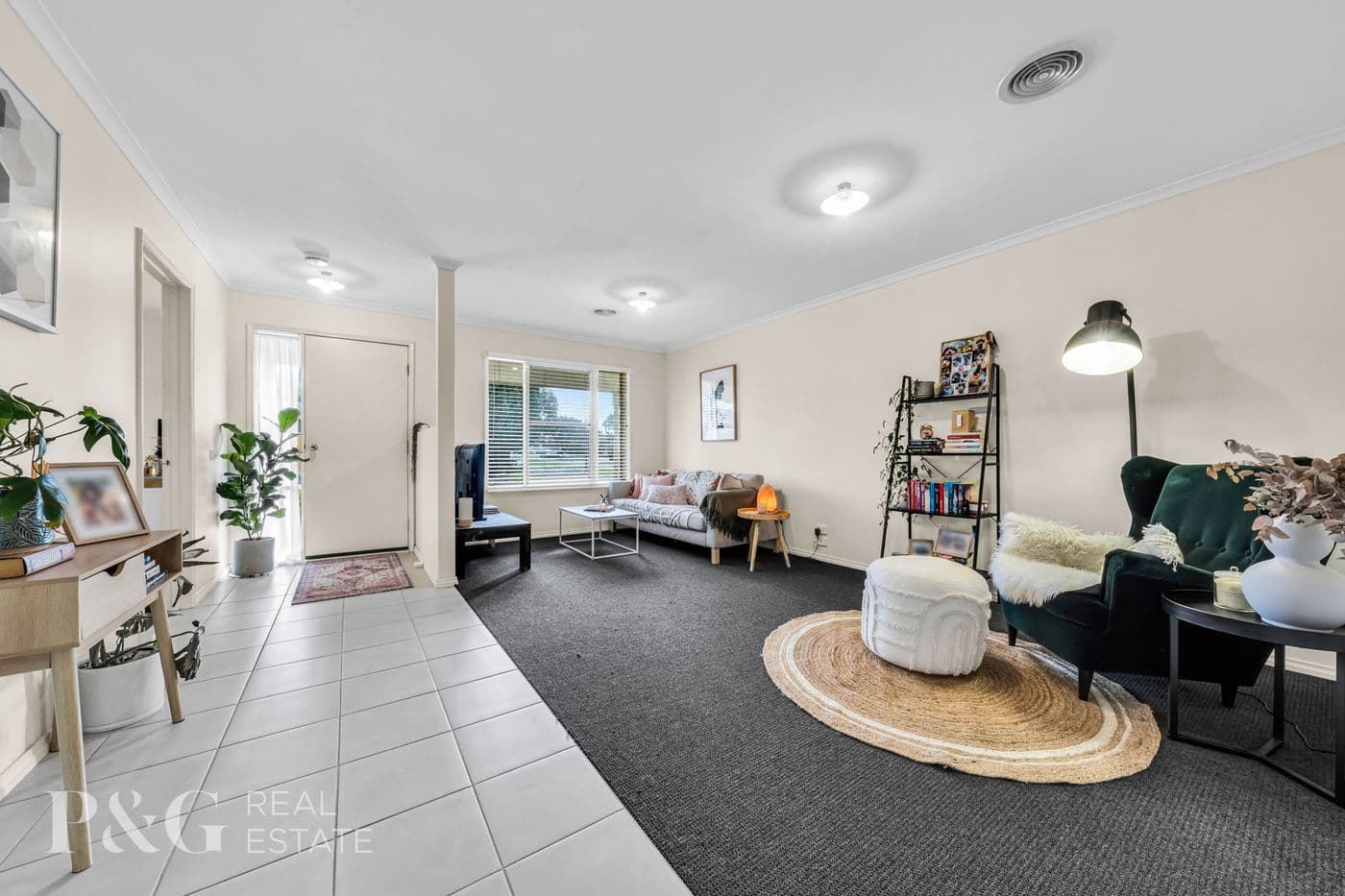 38 Raffindale Crescent, Cranbourne West - Thumbnail 8