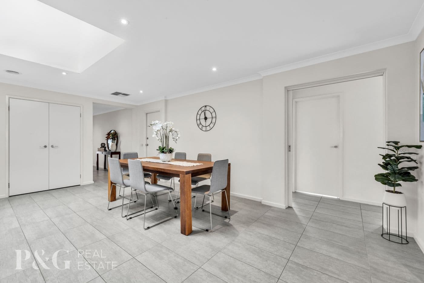 17 Prescott Drive, Cranbourne North - Thumbnail 5