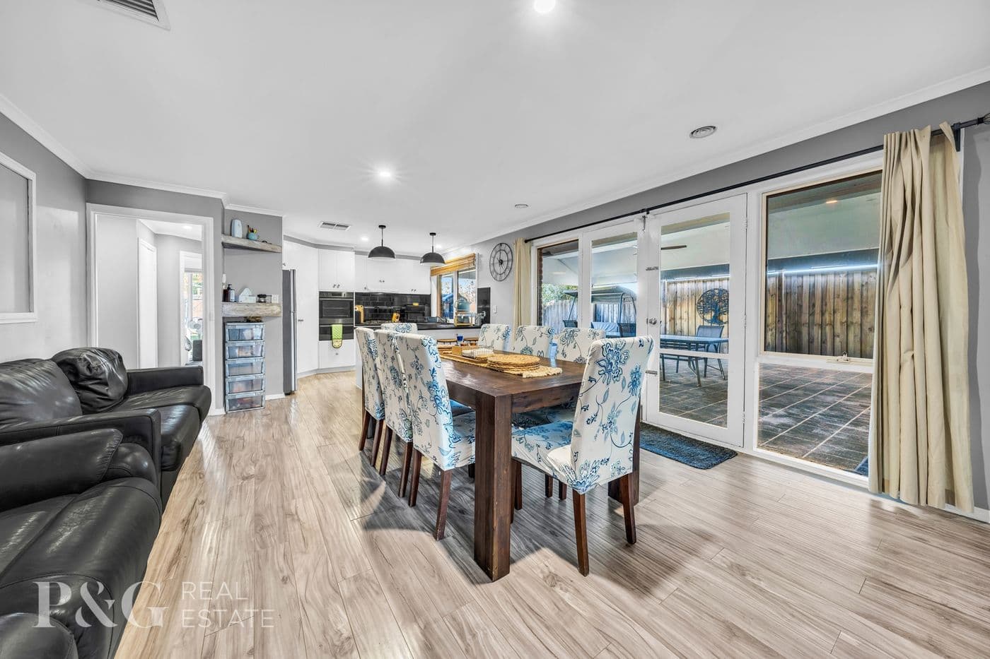 16 Meredith Close, Narre Warren South - Thumbnail 5