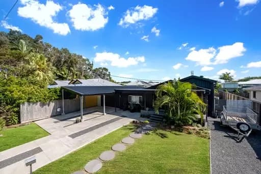 Mudjimba, Mudjimba - Image 1