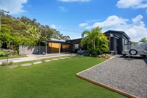 Mudjimba, Mudjimba - Thumbnail 2