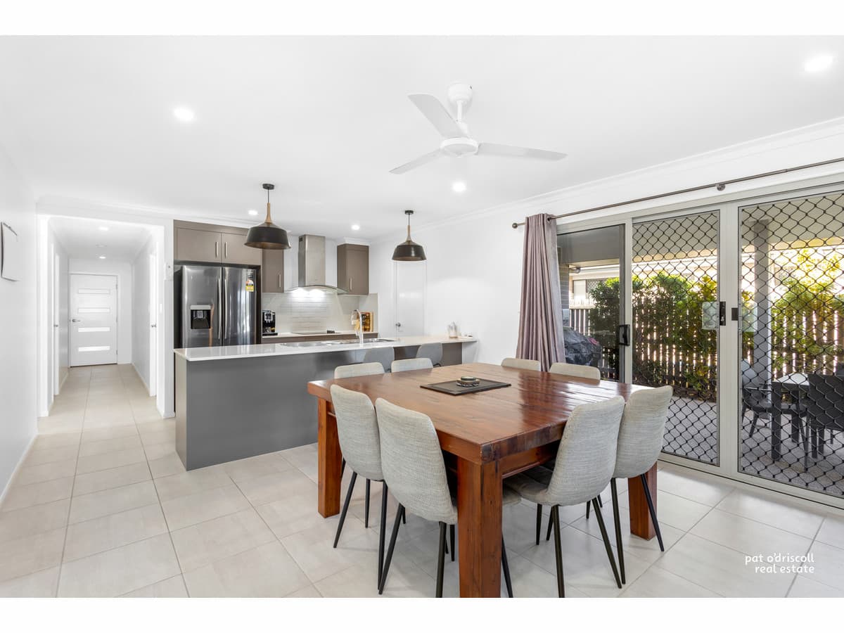 10 Chestnut Avenue, Norman Gardens QLD, Norman Gardens - Thumbnail 3