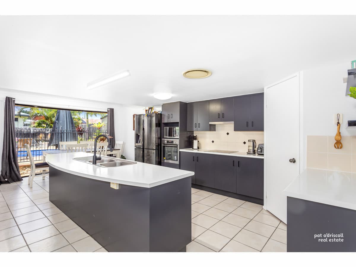 12 Cypress Avenue, Norman Gardens QLD, Norman Gardens - Thumbnail 2