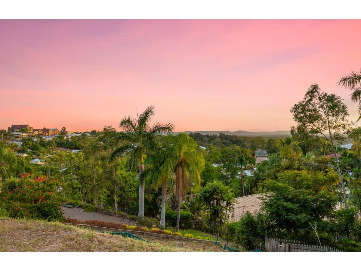 15 Bellevue Terrace, The Range QLD, The Range - Thumbnail 2