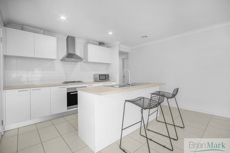 24 Hiskey Crescent, Werribee - Thumbnail 5