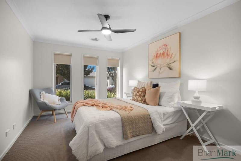 10 Morgan Crescent, Werribee - Thumbnail 2