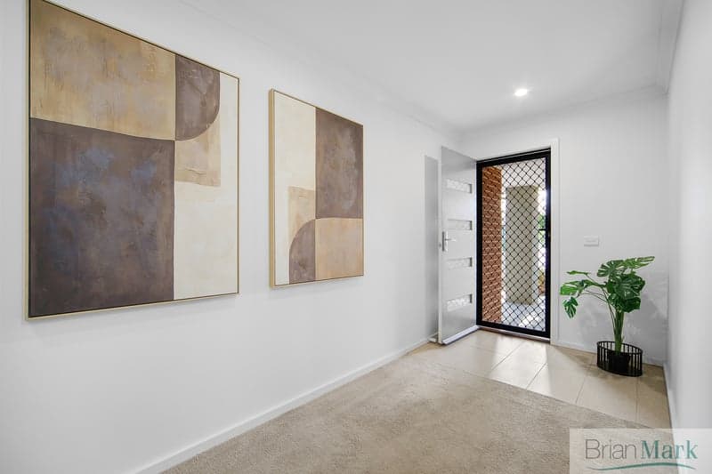 24 Furness Close, Wyndham Vale - Thumbnail 2