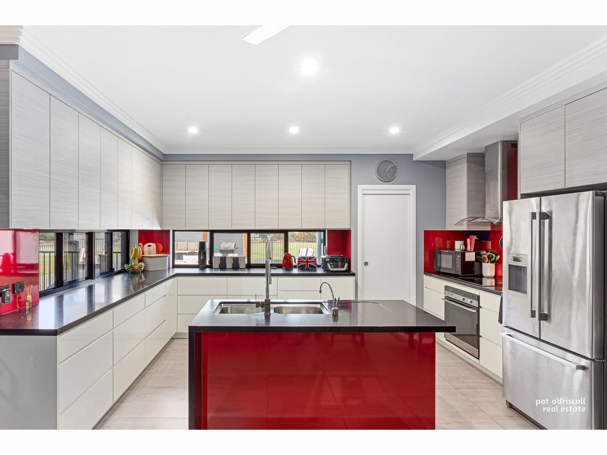 56 Stirling Drive, Rockyview QLD, Rockyview - Thumbnail 2