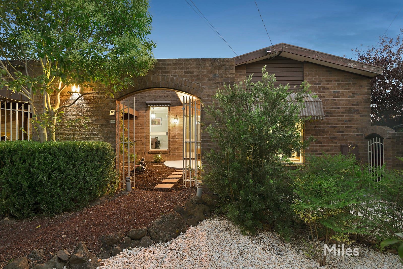 329 Yallambie Road, Yallambie, Yallambie - Thumbnail 4