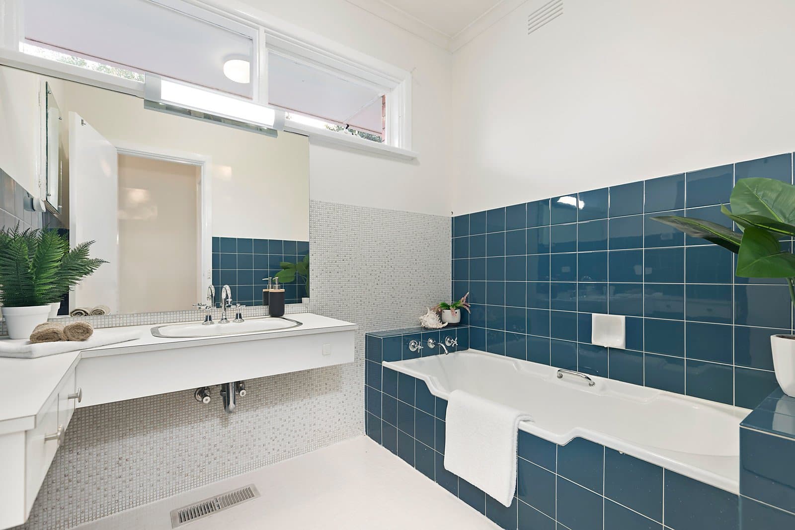 1 Royston Street, Viewbank, Viewbank - Image 1