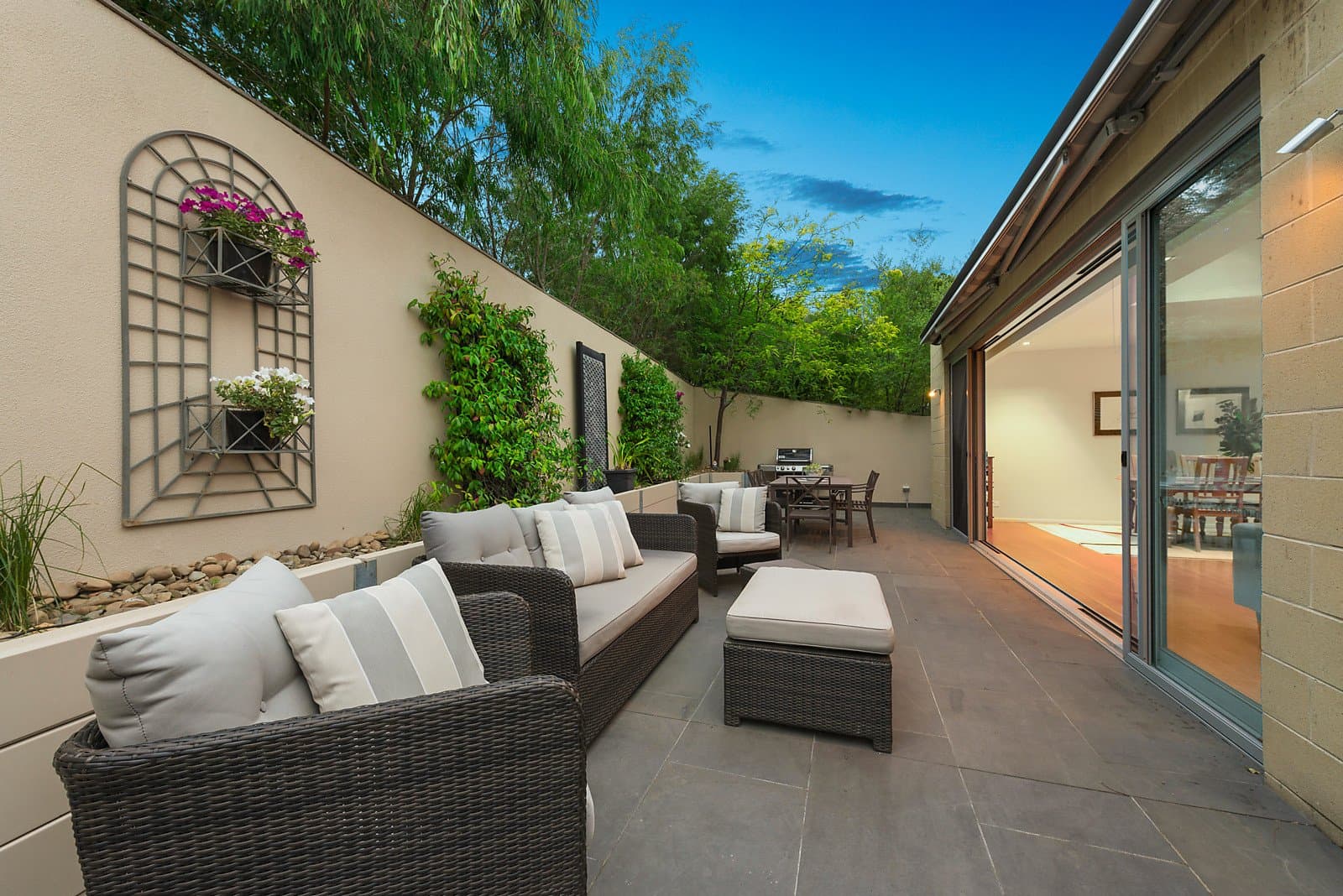 2 Castella Street, Ivanhoe East, Ivanhoe East - Thumbnail 2