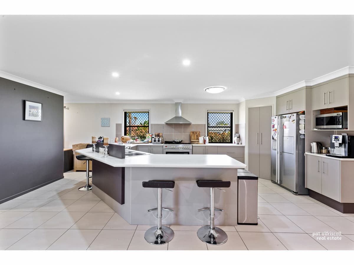 2 Inverary Way, Rockyview QLD, Rockyview - Thumbnail 2