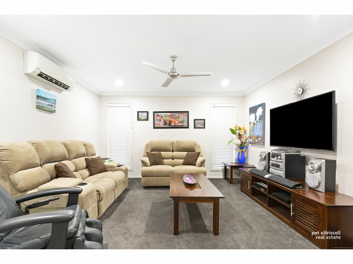 31 Belbowrie Avenue, Norman Gardens QLD, Norman Gardens - Thumbnail 3