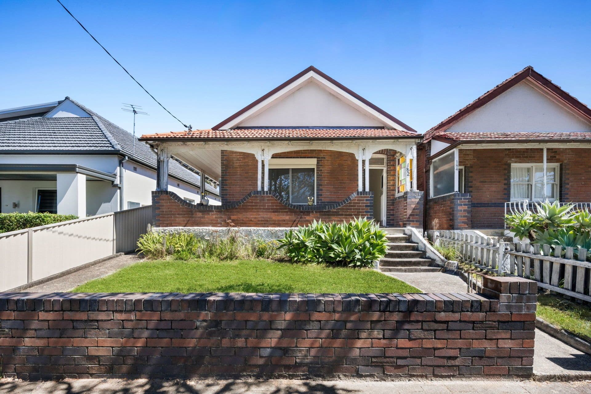 182 King Street, Mascot - Image 1