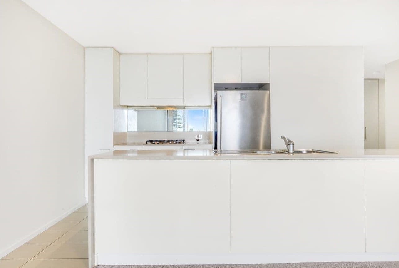 317/1-5 Pine Avenue, Little Bay - Thumbnail 2