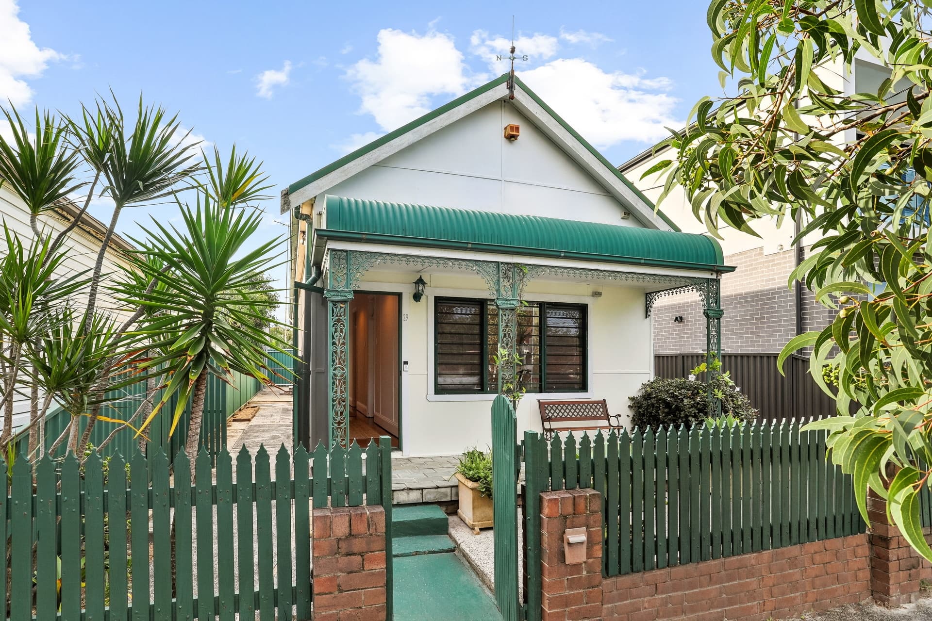 29 Hardie Street, Mascot - Image 1