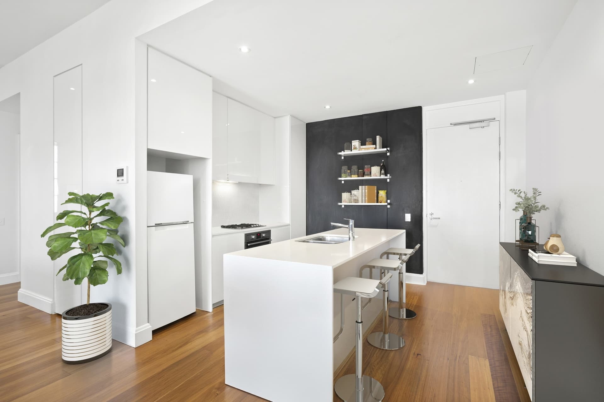 101/1 Fleming Street, Little Bay - Thumbnail 3